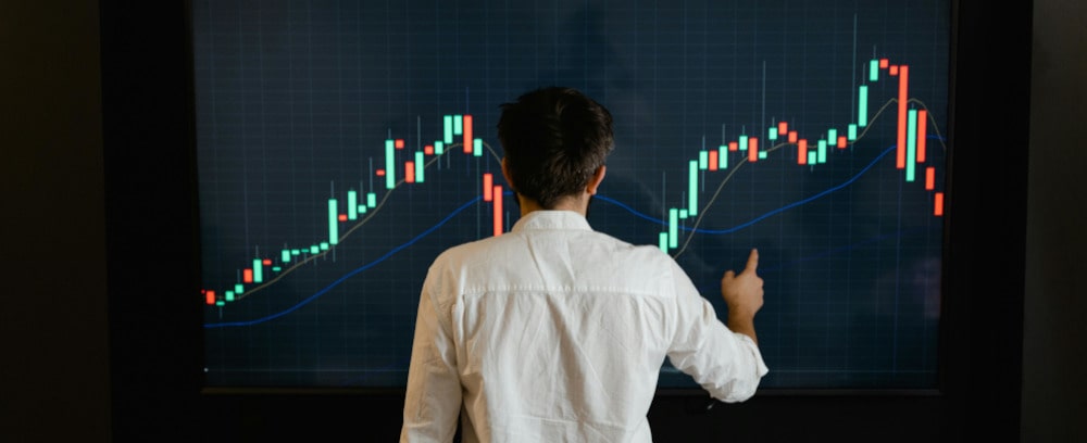 Three UK Revises Annual Price Hikes for Future Customers